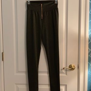 Comfy joggers! Worn once!